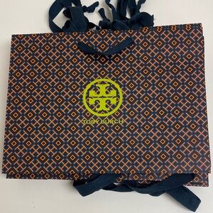 set of 12❤️ Tory Burch shopping bag